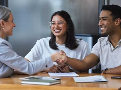 Do I Need a Conveyancer or a Solicitor