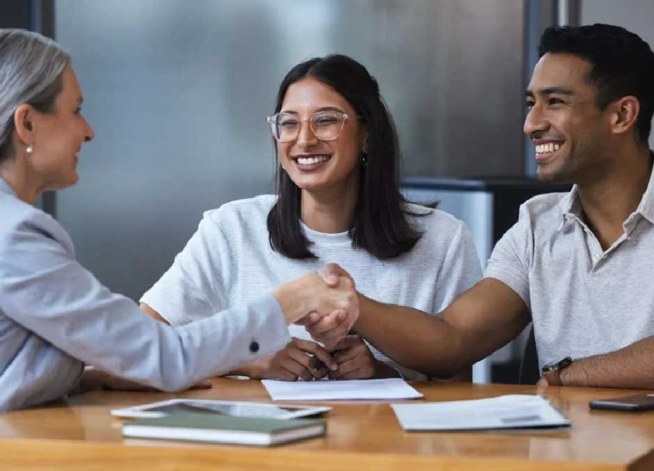 Do I Need a Conveyancer or a Solicitor