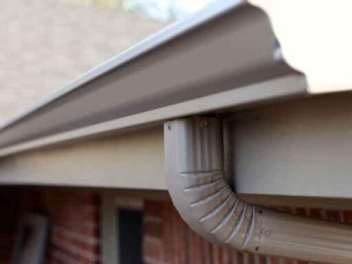 What Makes Seamless Gutters Worth the Investment