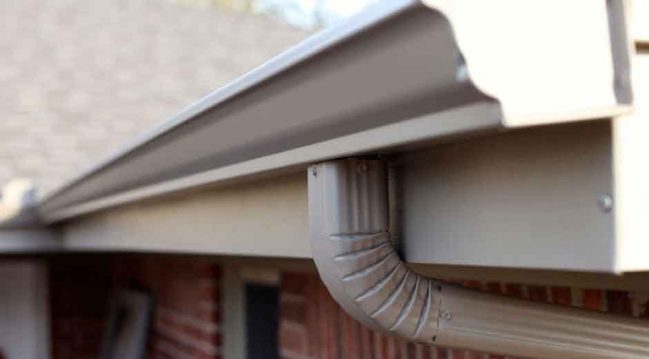 What Makes Seamless Gutters Worth the Investment