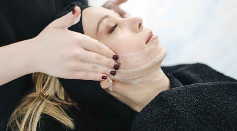 6 Ways to Improve Your Skin’s Glow and Overall Wellness