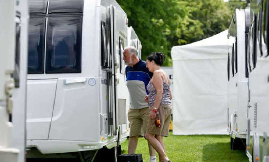 A Beginner’s Guide to Choosing the Right Caravan Loan