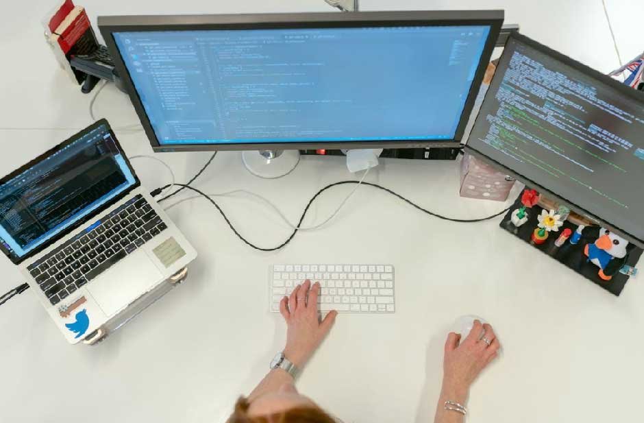 How a Data Engineer’s Role Differs from a Data Analyst — Explained Simply