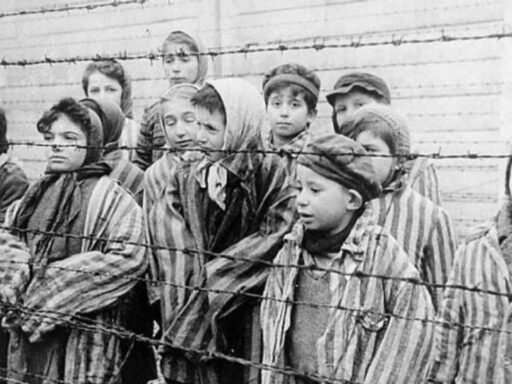 What Old Photographs Can Tell You About Your Past