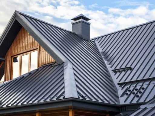 The-Advantages-of-Choosing-Metal-Roofing-for-Your-Home